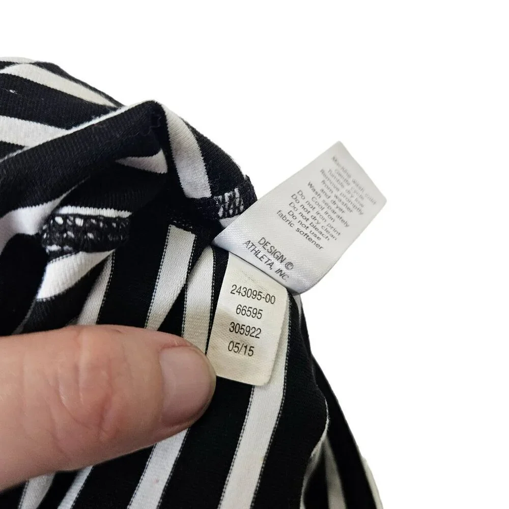 Athleta XS Black & White Striped Cropped Leggings - Yoga‎ Pants